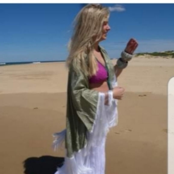 Kimono - Picture 2 of 3